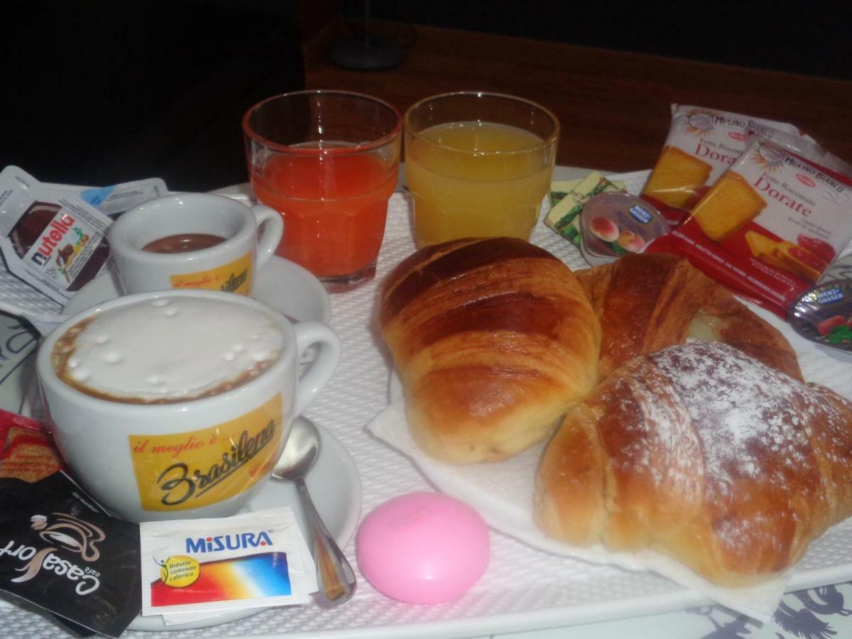 Royal Dante Bed & Breakfast Naples Luaran gambar